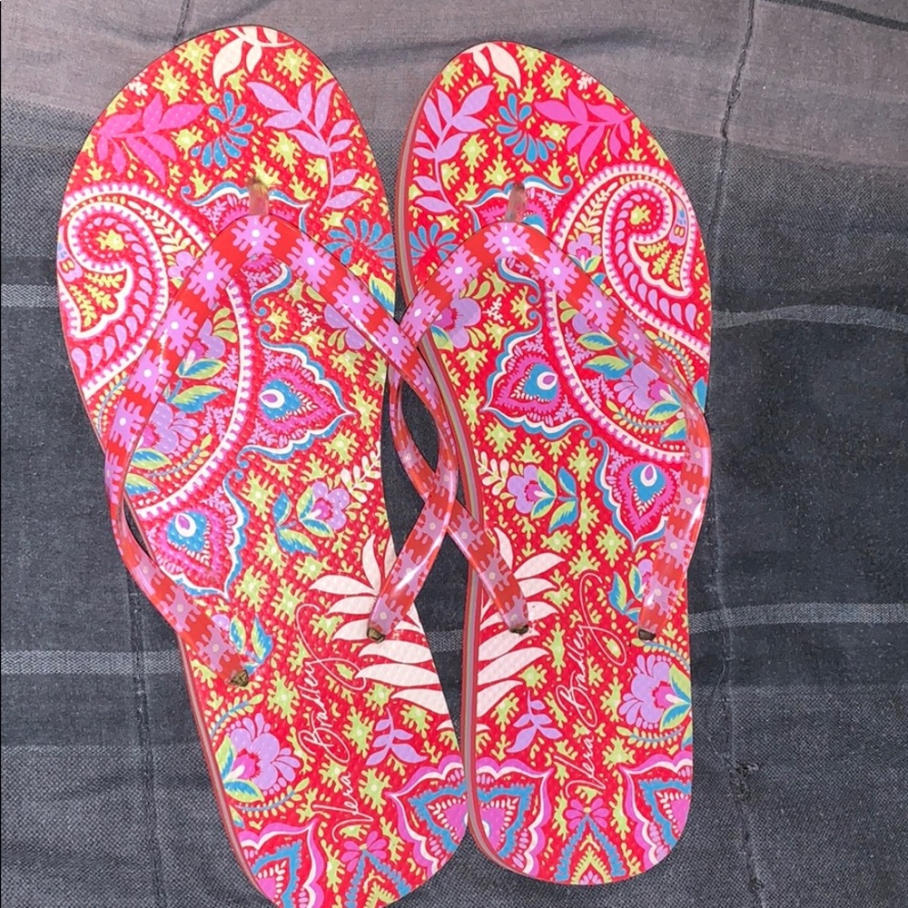 vera bradly flip flops